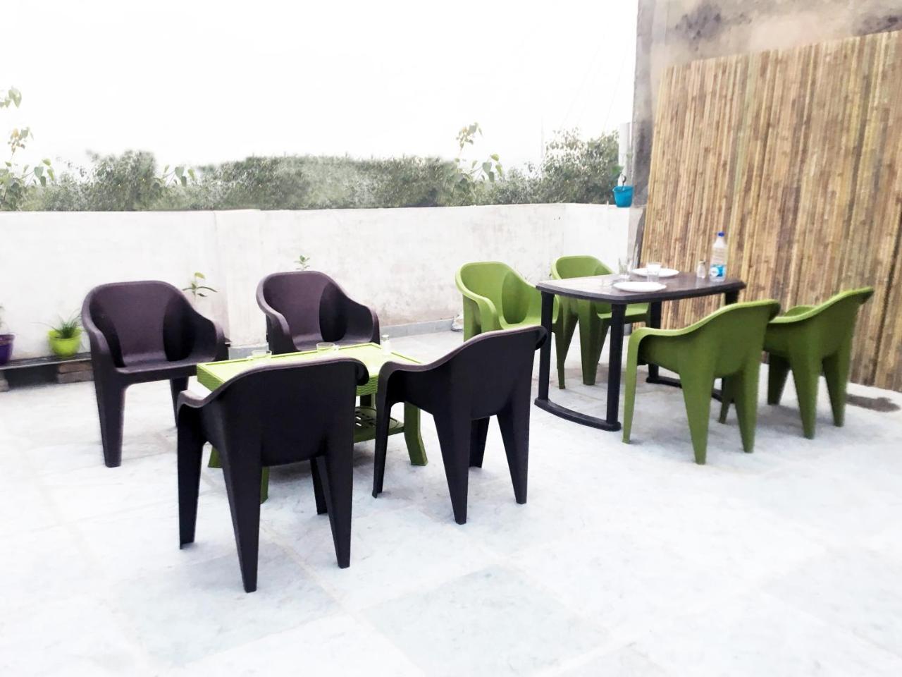 Himalayan Hostel New Delhi Bagian luar foto