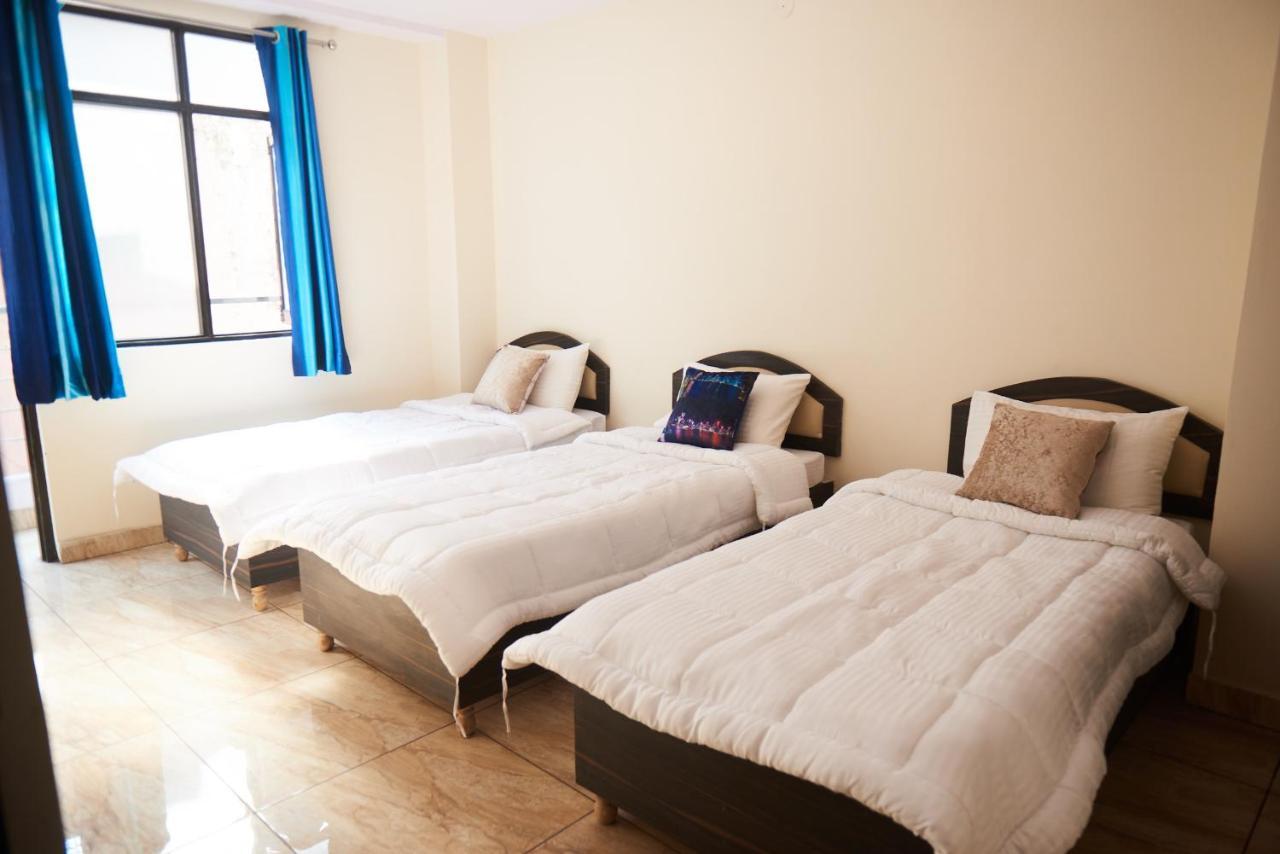 Himalayan Hostel New Delhi Bagian luar foto