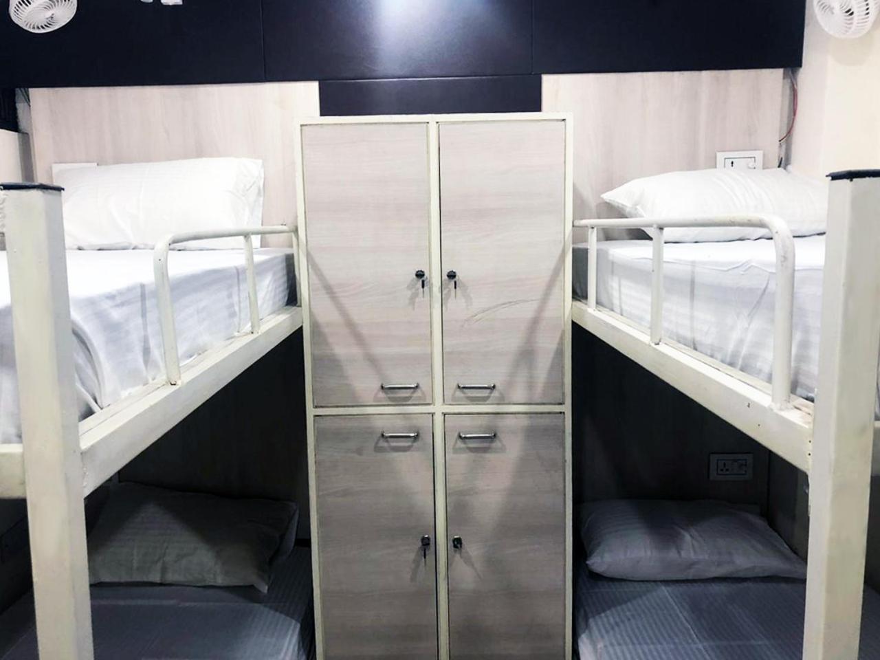 Himalayan Hostel New Delhi Bagian luar foto